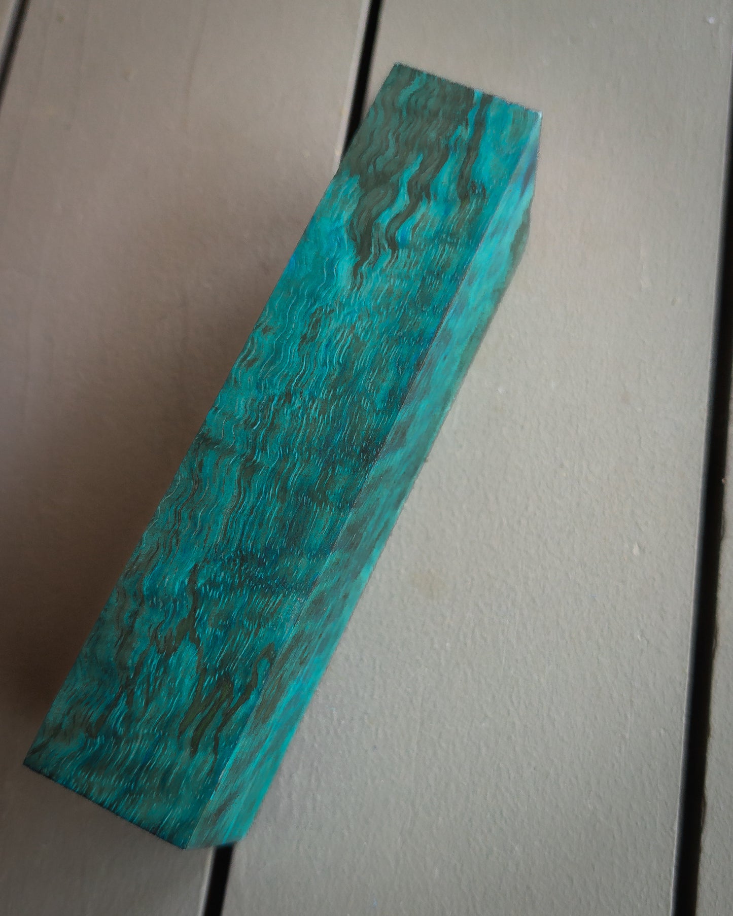 Teal Curly Mango