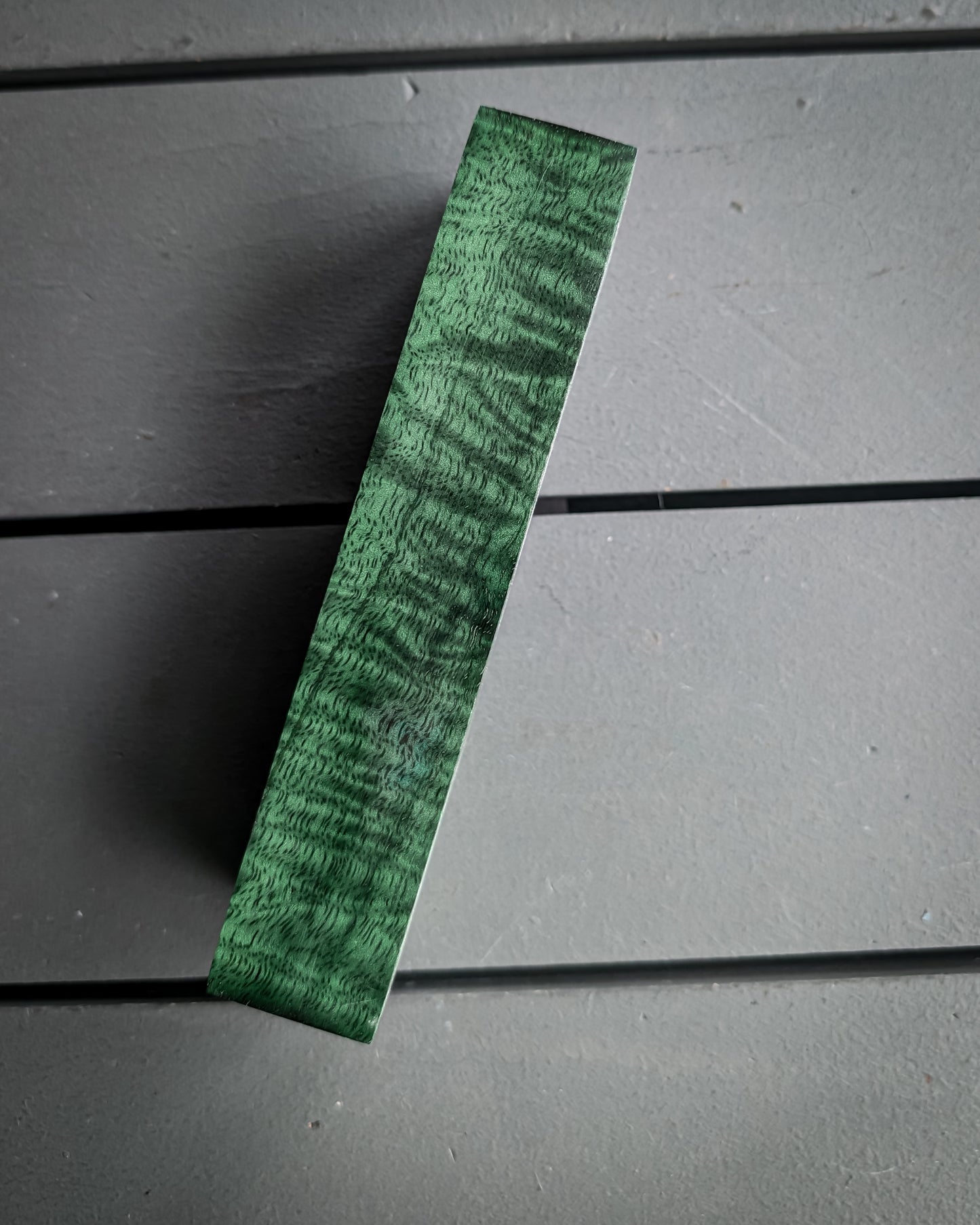 Green Curly Mango
