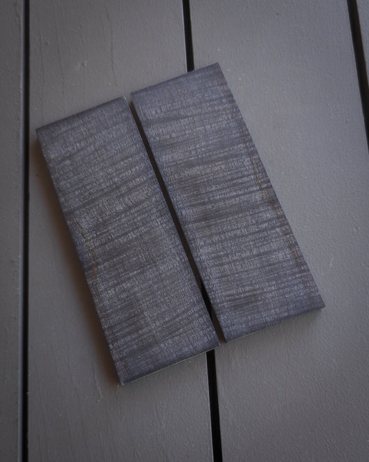 Grey Curly Mango