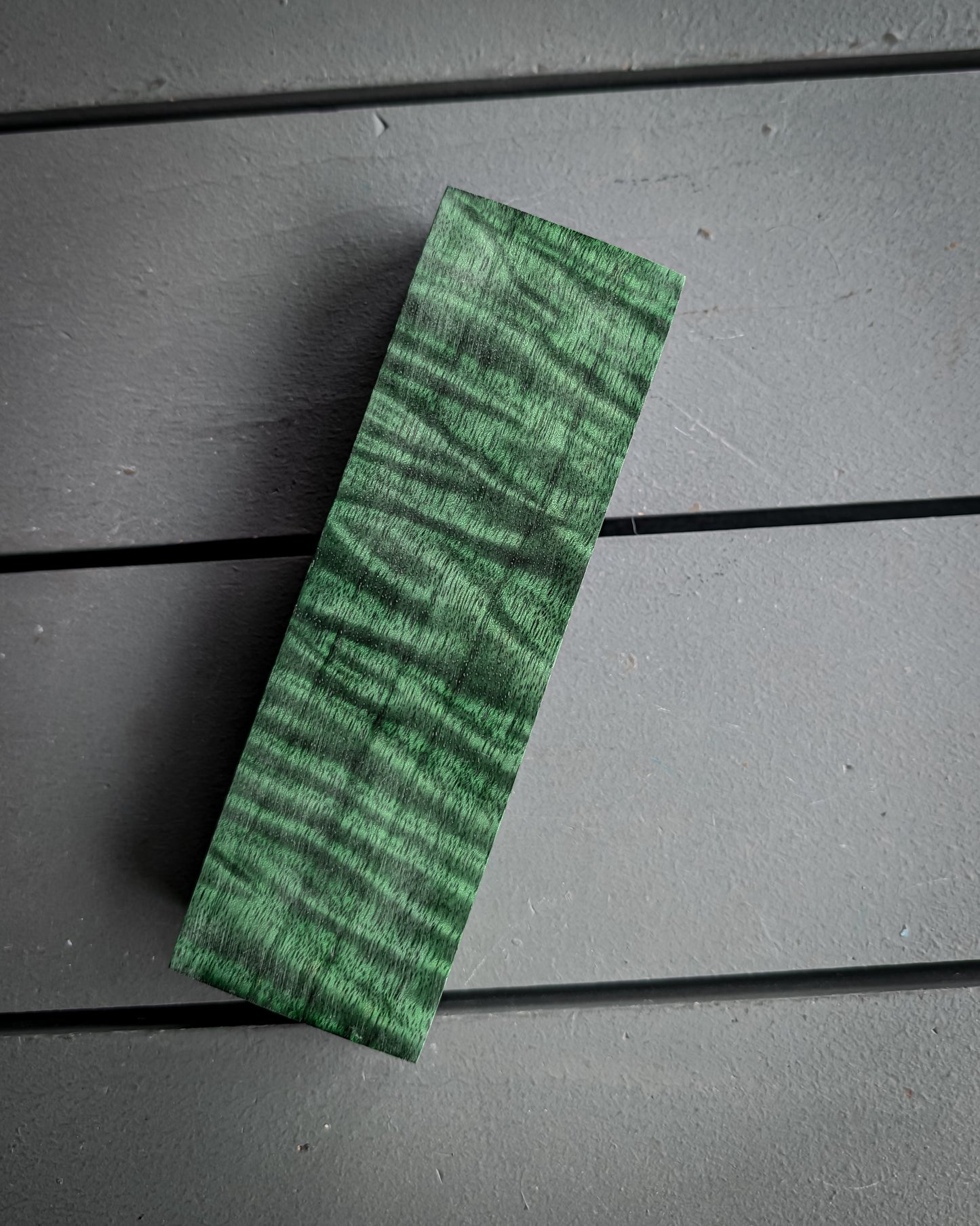 Green Curly Mango