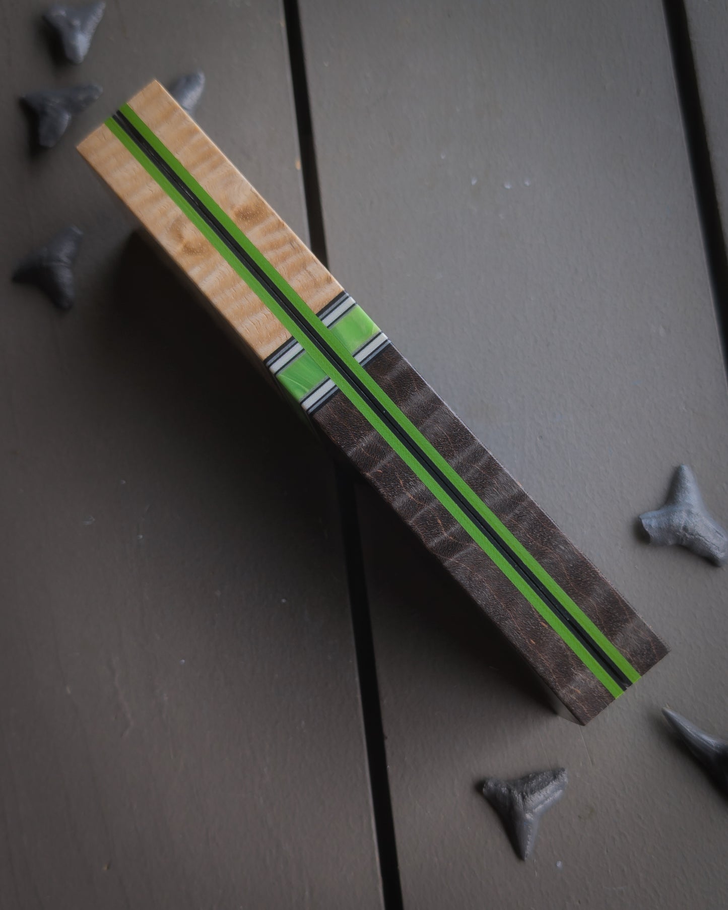 Ancient Lizard Overlord - Combo Knife Scales