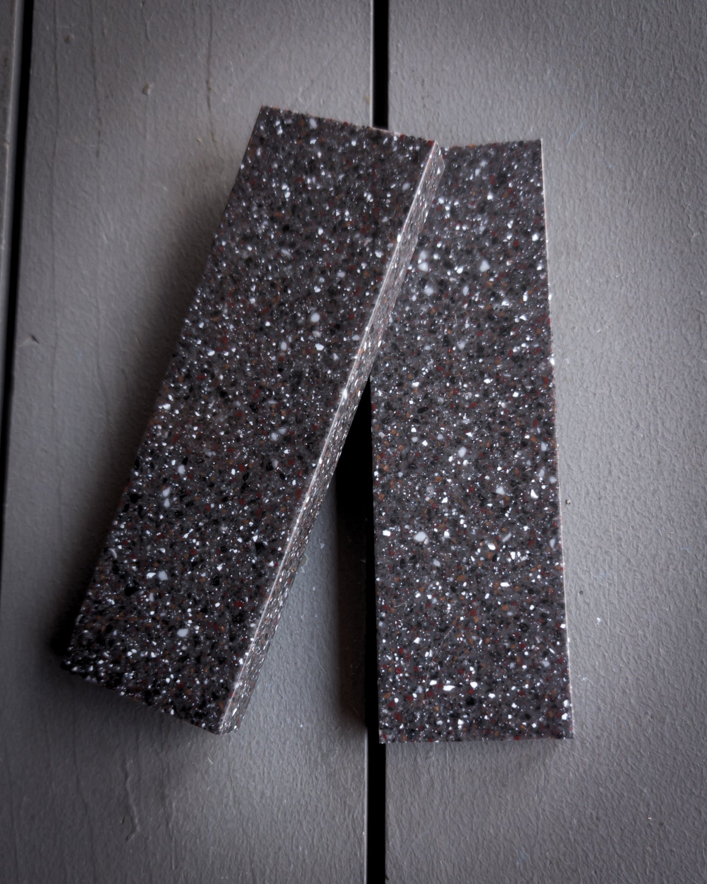 Corian - Black Sands