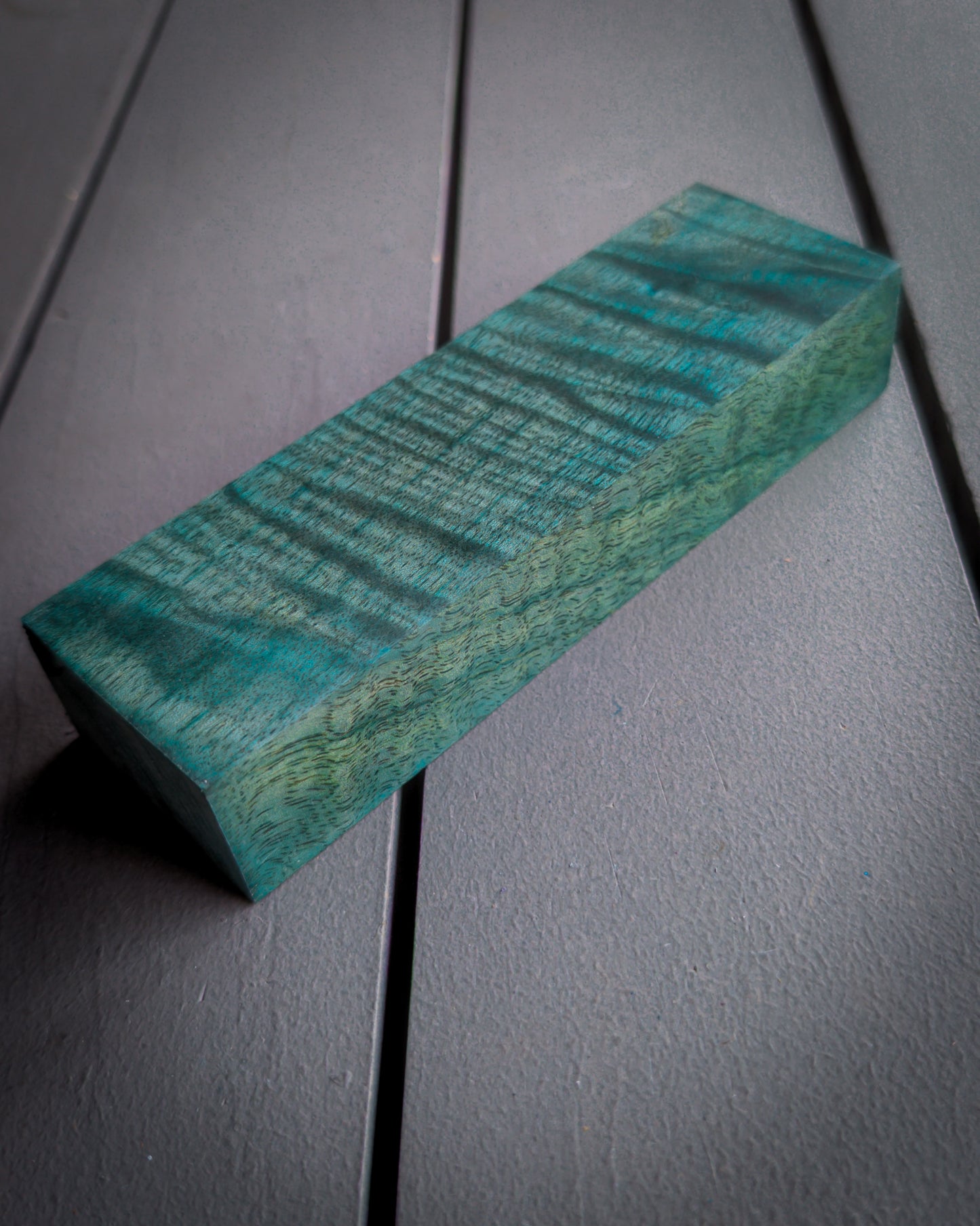 Teal Curly Mango